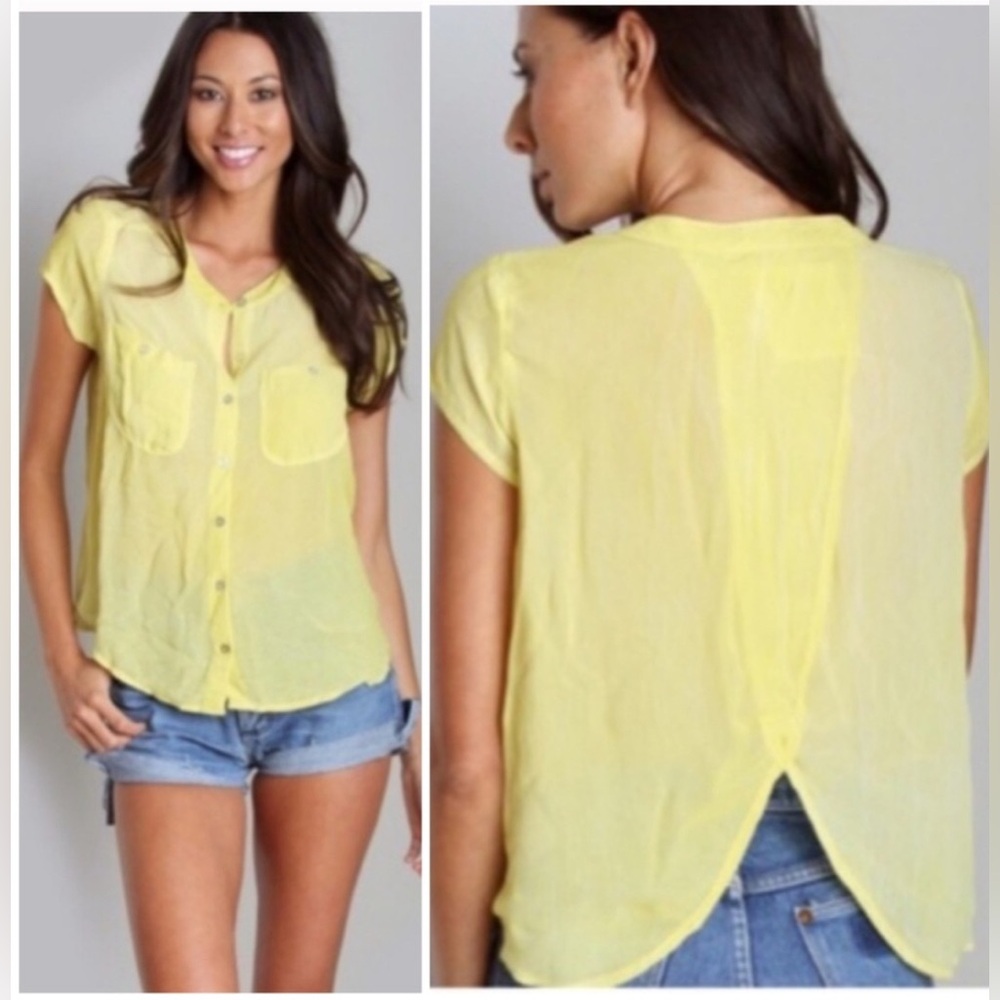 🔥5/$30🔥FREE PEOPLE SPELLBOUND SPLIT CROSS BACK BLOUSE
